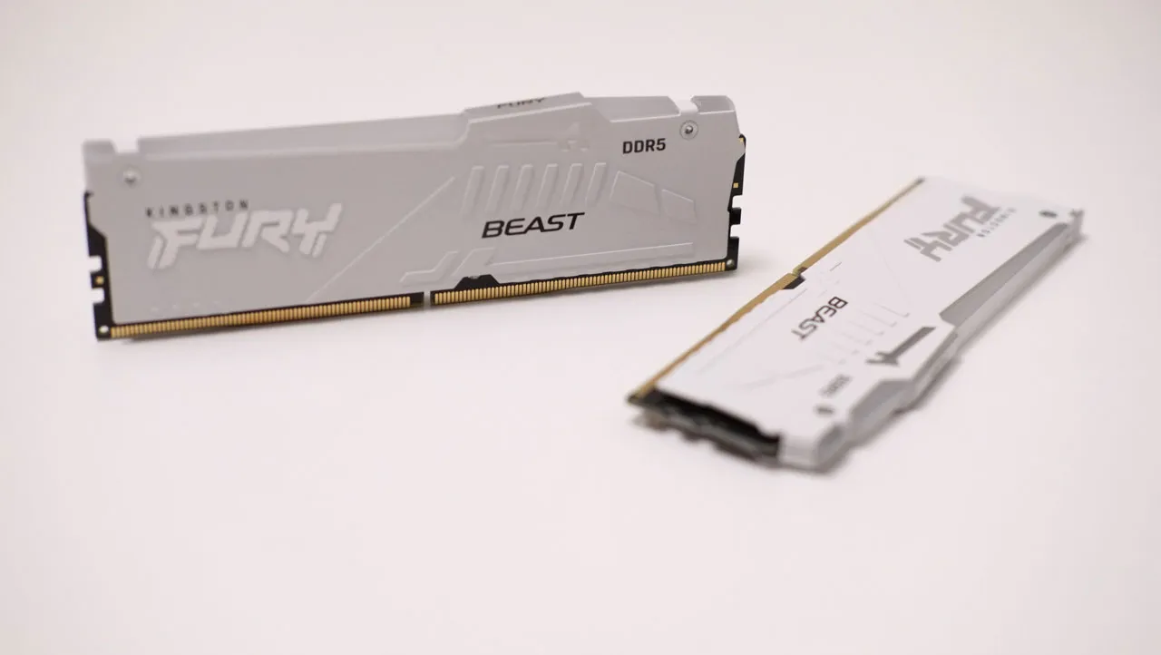 Kingston FURY Beast White 16GB 5600MT/s CL40 DDR5 XMP DIMM | Overclocking | Plug N Play | Intel XMP 3.0 | Single Module 7