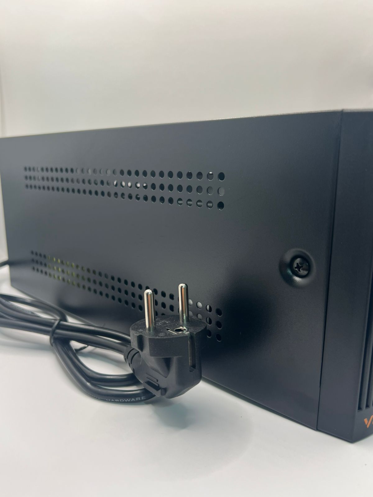 UPS VOLTRAX 1200VA 2 INPUTS 3